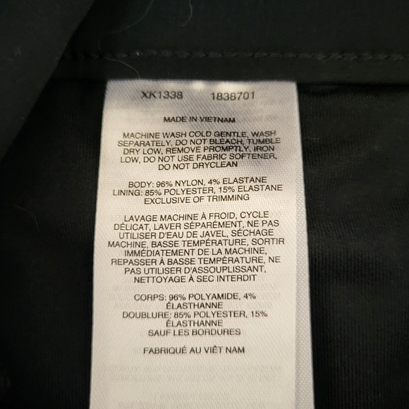 NEW Columbia Black Skort, Size XL (36) - Picture 5 of 6